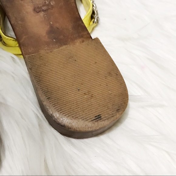 SOLD | Juicy Couture tan/yellow leather sandals - Picture 12 of 16